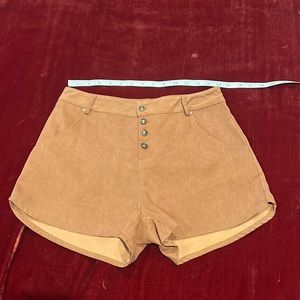Loveriche size M  shorts